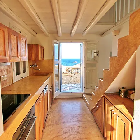 Folegandros Seafront Villa Karavostasis (Folegandros)