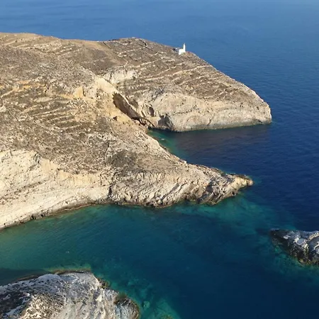 Folegandros Seafront * Karavostasis (Folegandros)