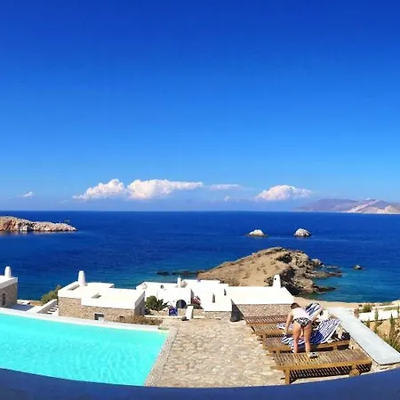 Folegandros Seafront Villa